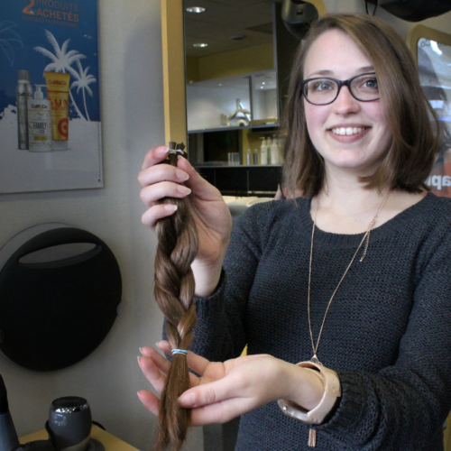 Comment donner ses cheveux ?